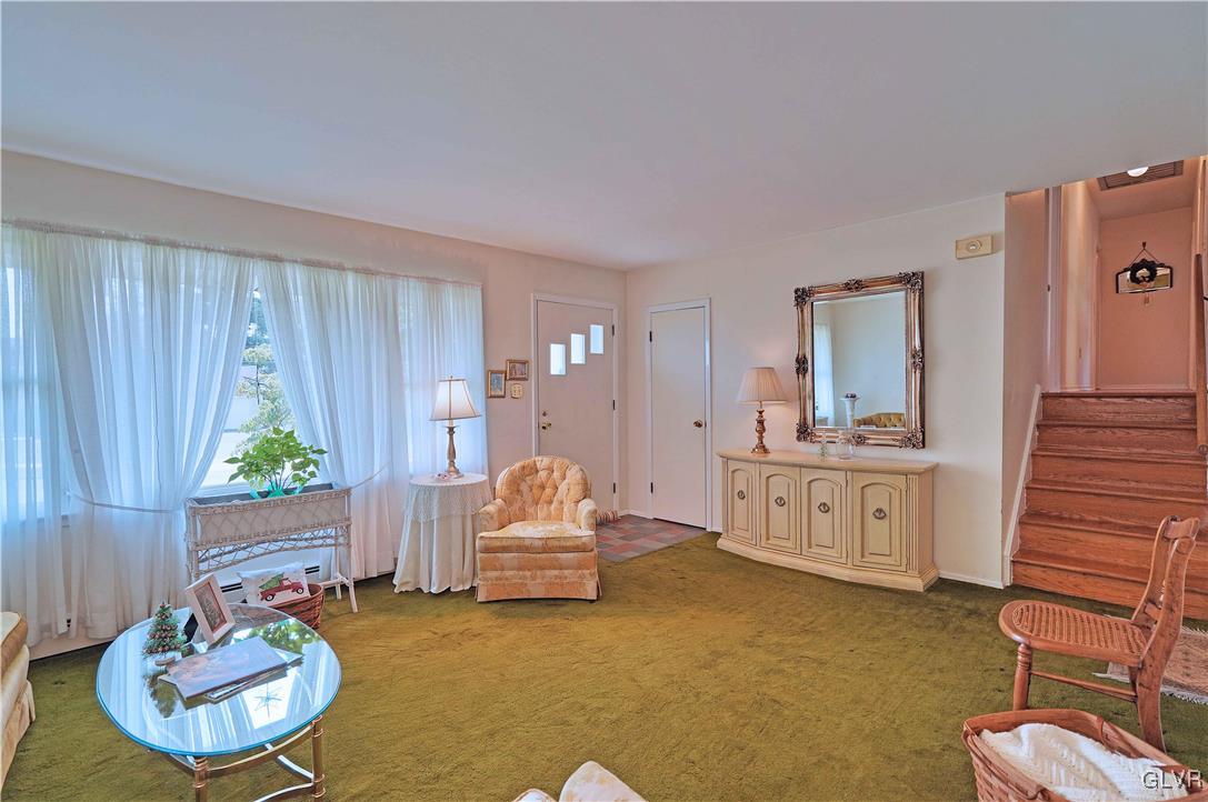 1966 Pinehurst Road Bethlehem, PA 18018 - Photo 7 of 26 Gallery Image 7