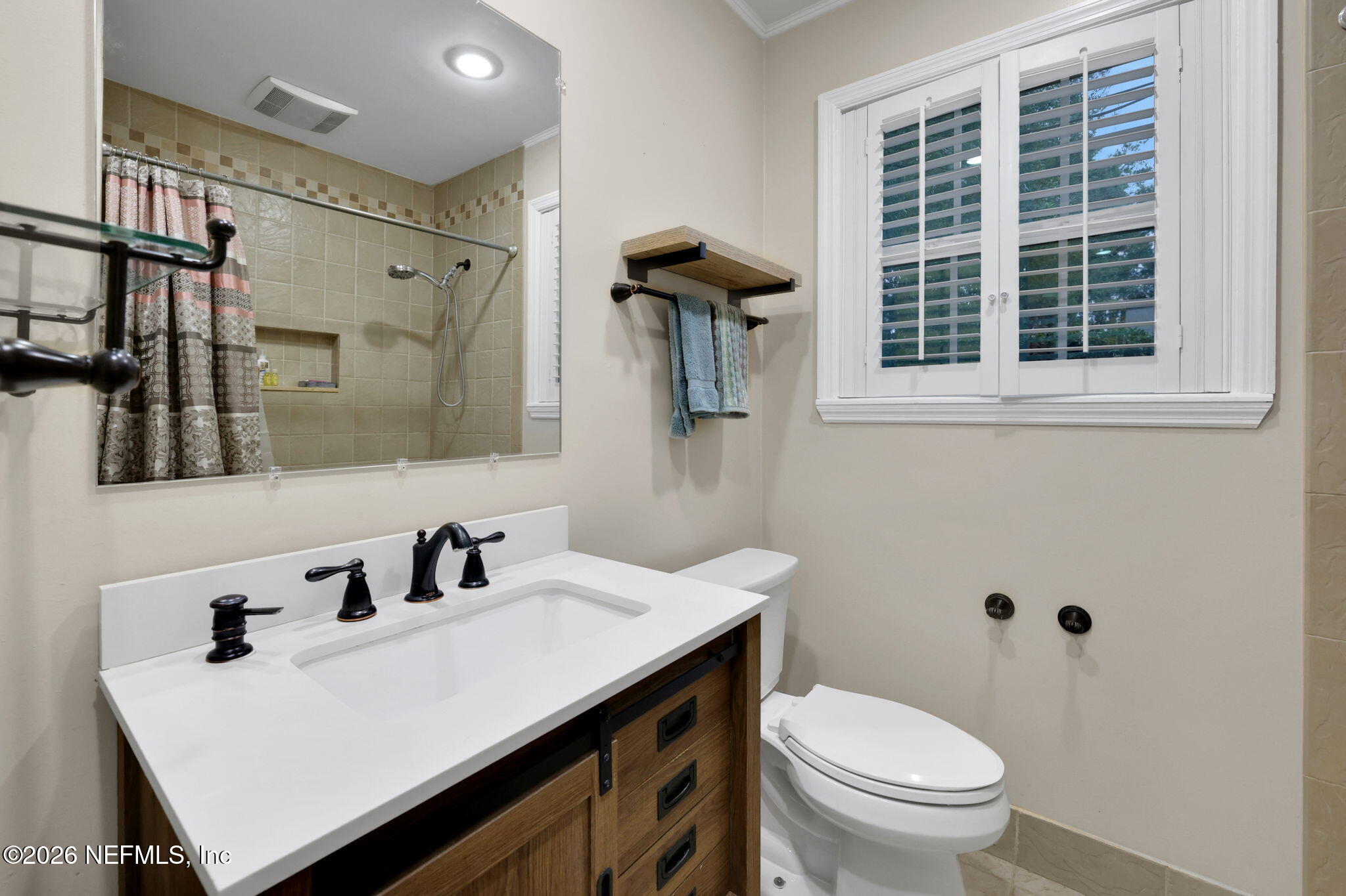 1536 Harbor Oaks Road Jacksonville, FL 32207 - Photo 16 of 23 Bath 2