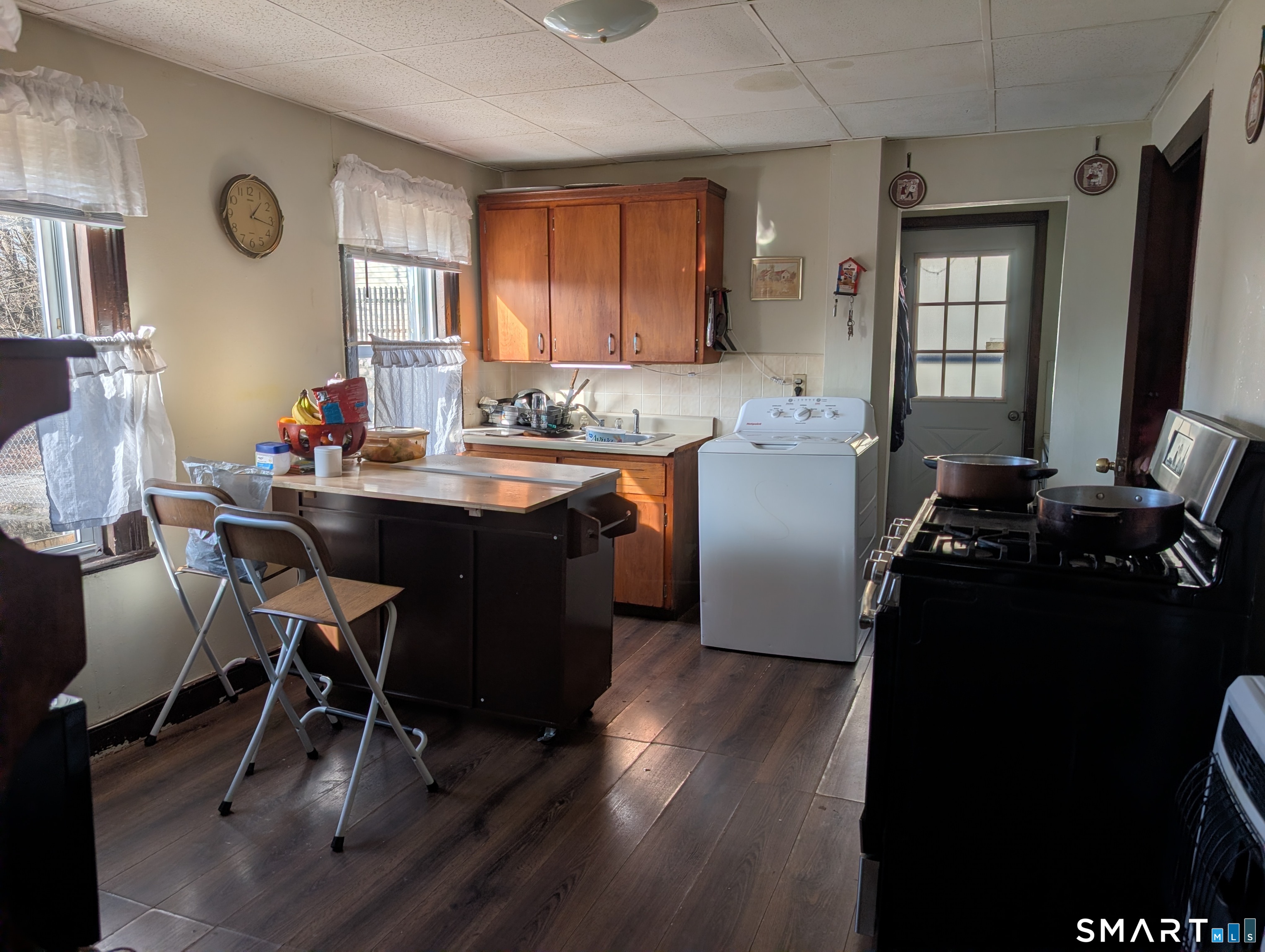 48 Anderson Street Naugatuck, CT 06770 - Photo 4 of 17