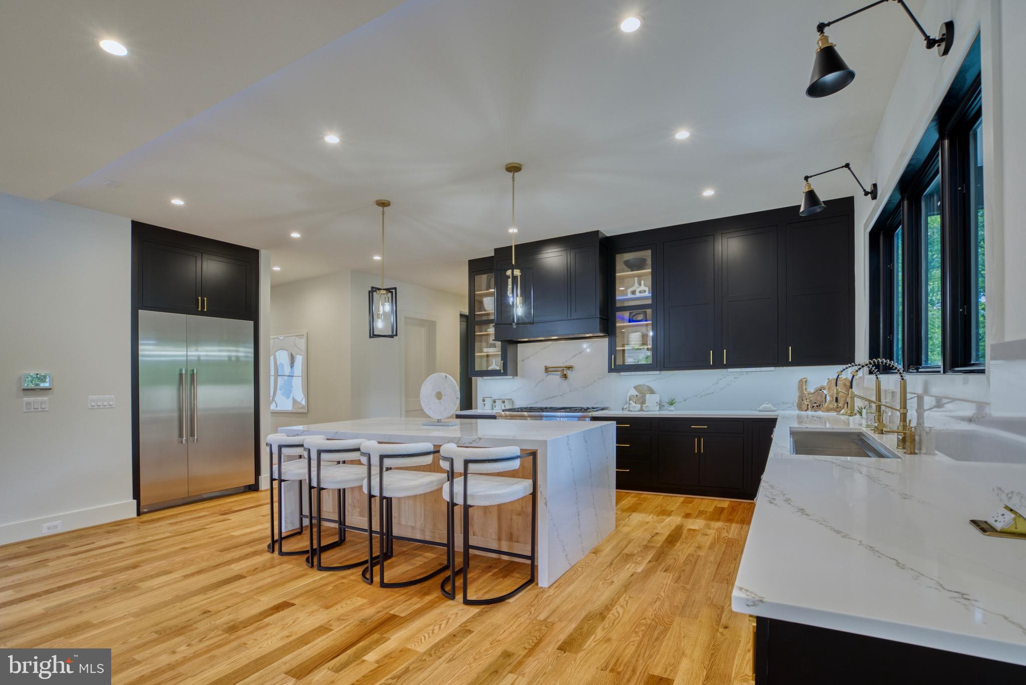 1828 Opalocka Drive McLean, VA 22101 - Photo 21 of 75 Quartz stone slab back splash