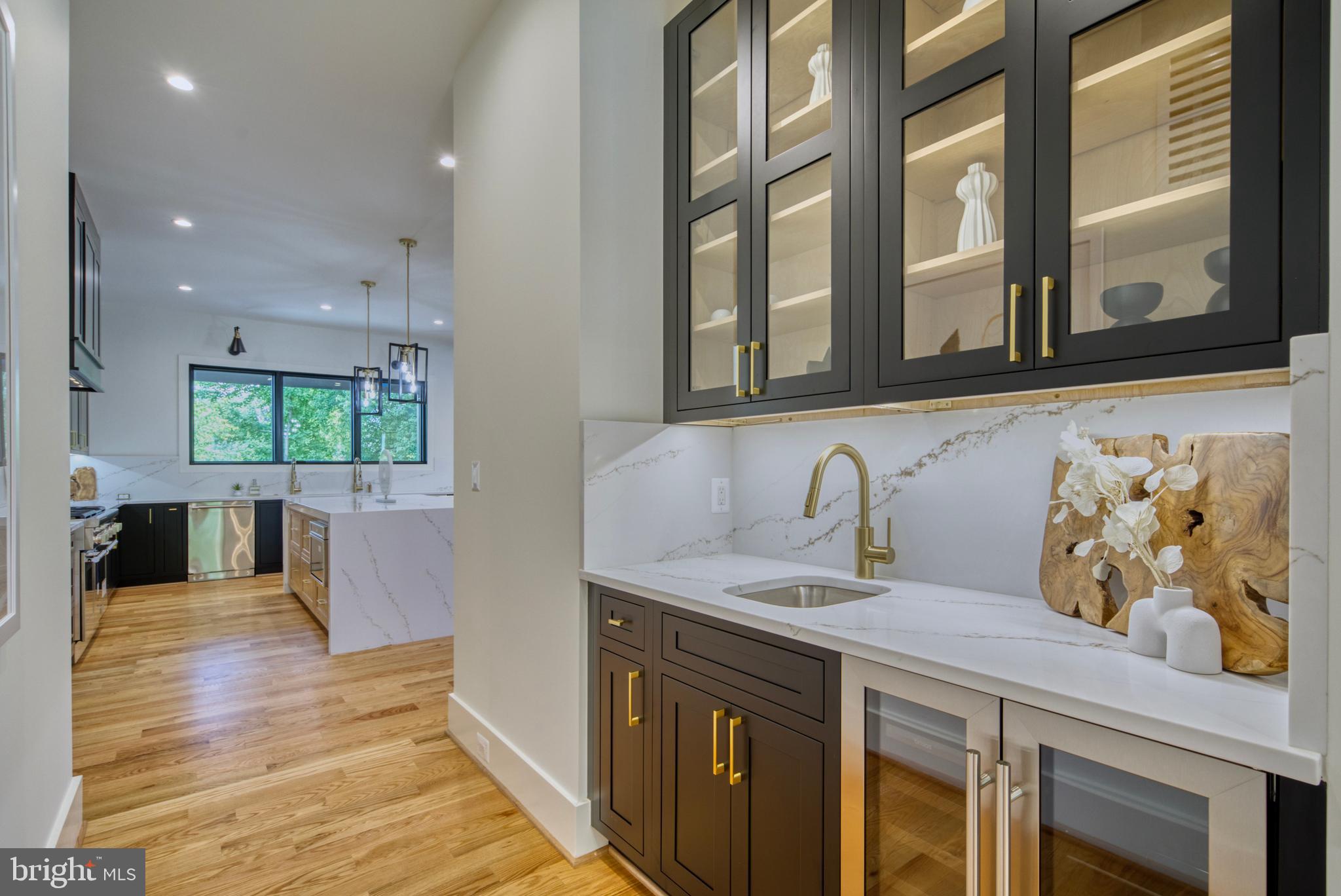 1828 Opalocka Drive McLean, VA 22101 - Photo 25 of 75 Butler’s pantry