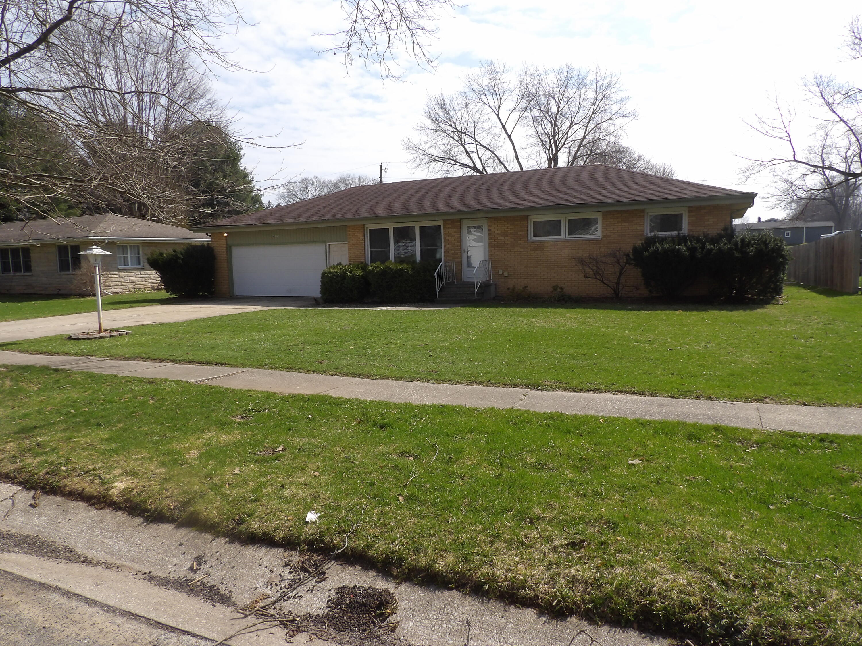 415 Remus Drive Buchanan, MI 49107 - Photo 2 of 61 100_0488
