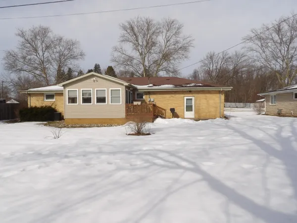 $259,900 | 415 Remus Drive, Buchanan, MI 49107