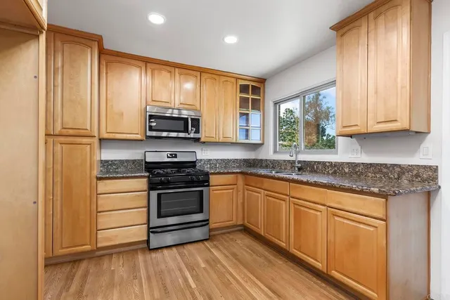 $3,900 | 7287 Blackton Drive, La Mesa, CA 91941