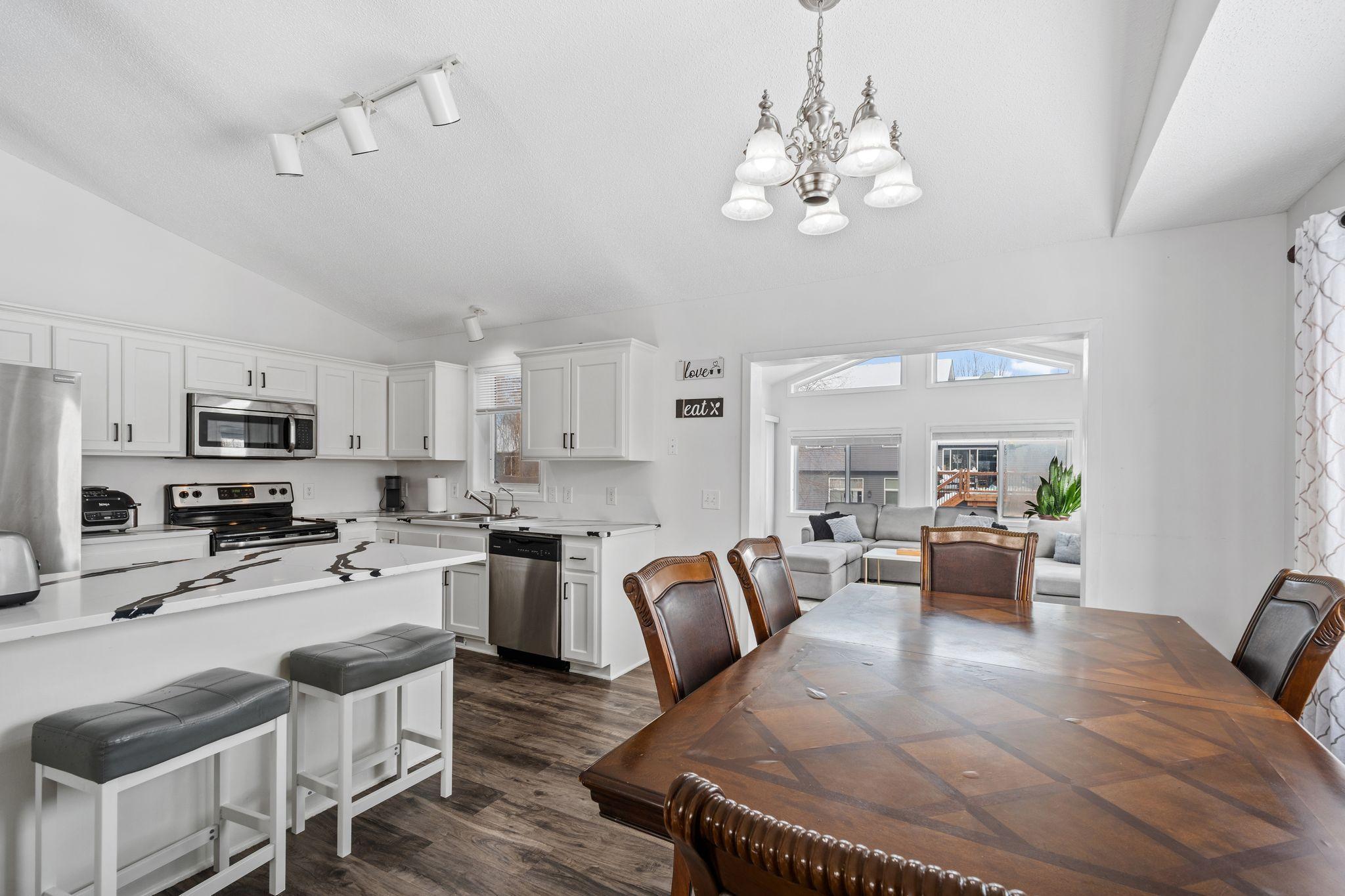 833 102nd Lane Northeast Blaine, MN 55434 - Photo 13 of 37