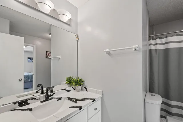 $475,000 | 833 102nd Lane Northeast, Blaine, MN 55434