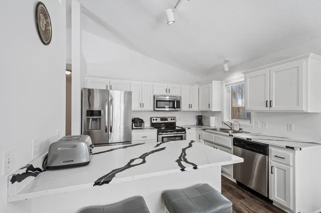 $475,000 | 833 102nd Lane Northeast, Blaine, MN 55434