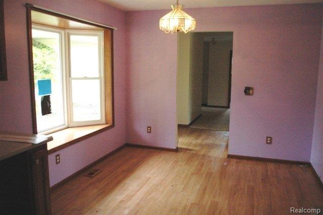 8945 Oakhill Road Clarkston, MI 48348 - Photo 8 of 17 730344_KIT3