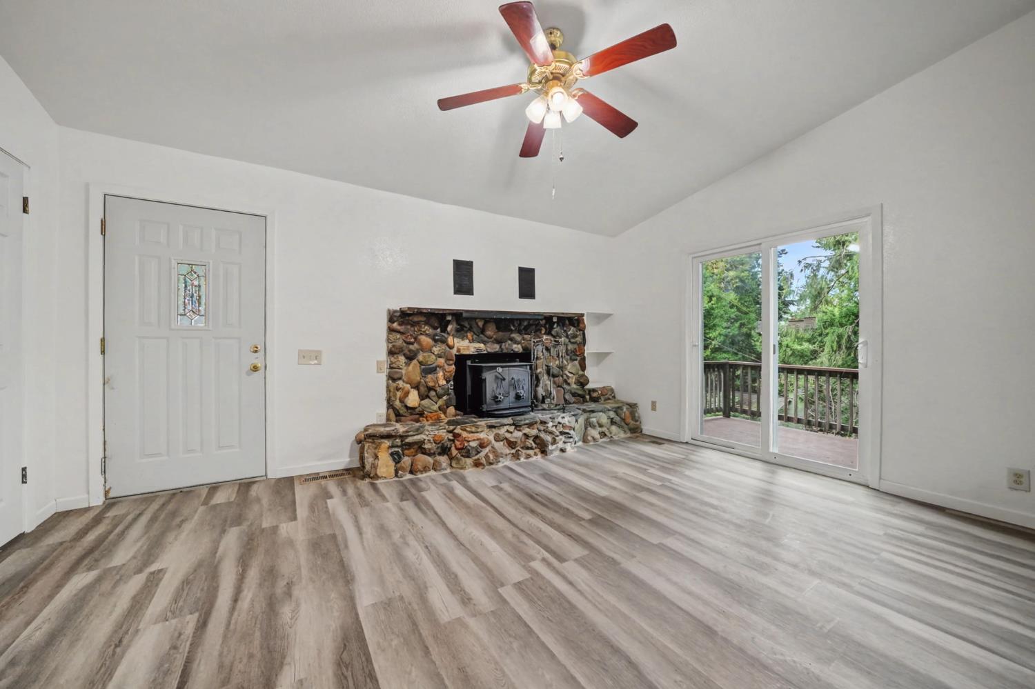 3105 Ridgecrest Way Pollock Pines, CA 95726 - Photo 19 of 63