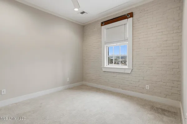 $420,000 | 301 Northlake Avenue, Unit 213, Ridgeland, MS 39157