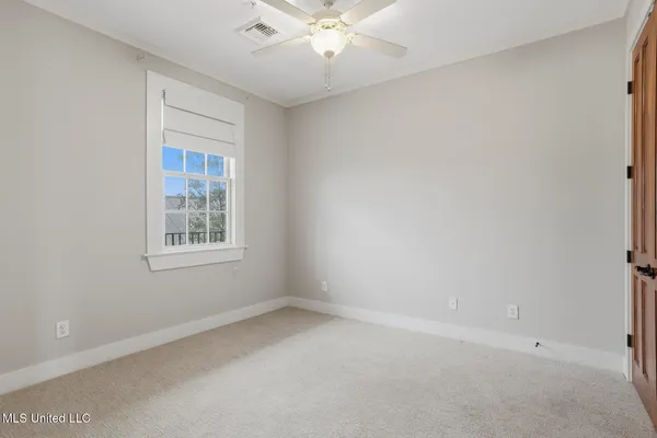 $420,000 | 301 Northlake Avenue, Unit 213, Ridgeland, MS 39157