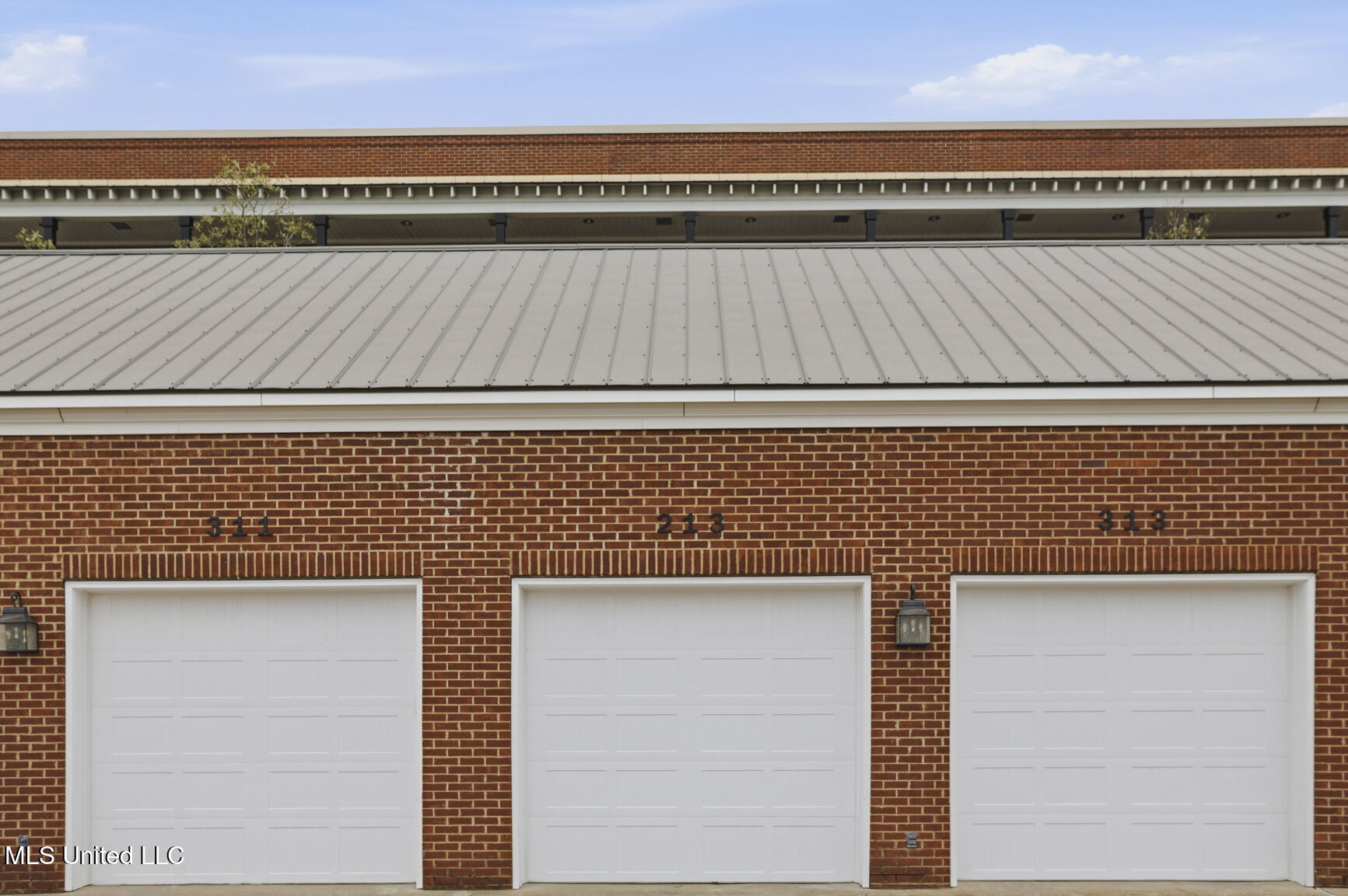 301 Northlake Avenue, Unit 213 Ridgeland, MS 39157 - Photo 4 of 22 301 Northlake #213-20