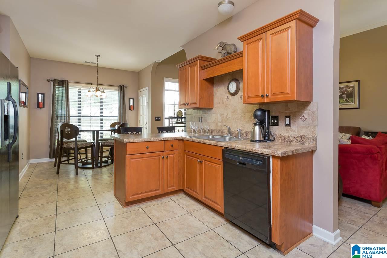 147 Chinaberry Lane Alabaster, AL 35114 - Photo 12 of 38