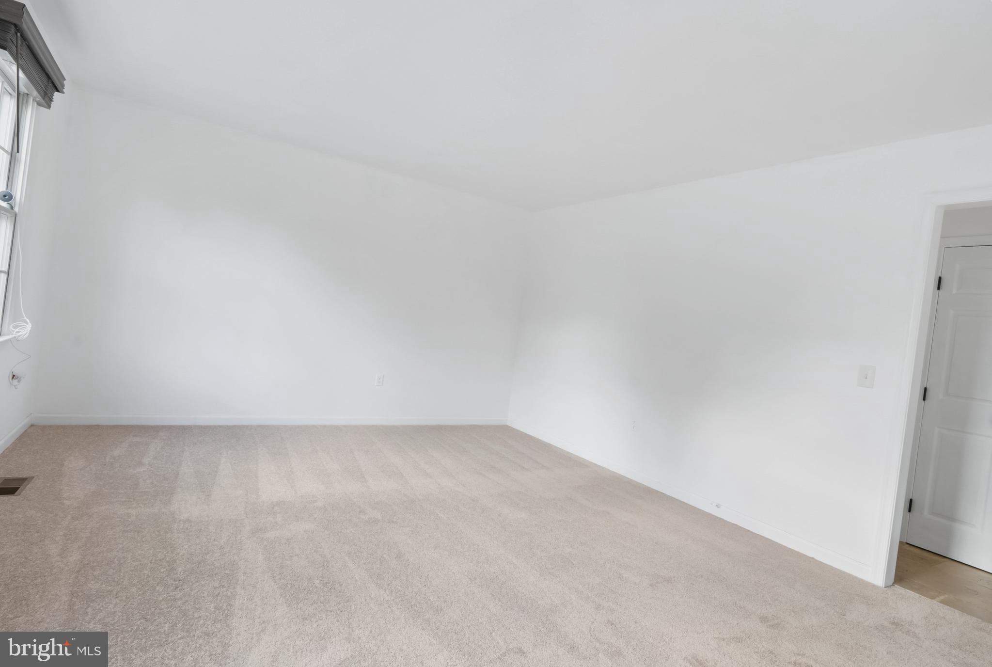 409 Riverview Road Chestertown, MD 21620 - Photo 5 of 29 New Carpet Living Room