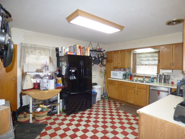 6485 Lee Road Lawrence, IN 46236 - Photo 3 of 11 Gallery Image 3