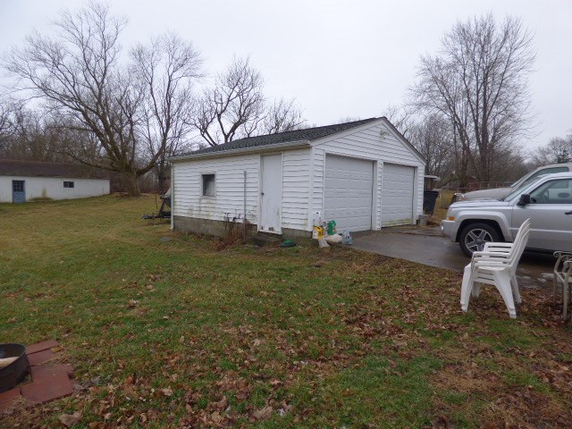6485 Lee Road Lawrence, IN 46236 - Photo 8 of 11 Gallery Image 8