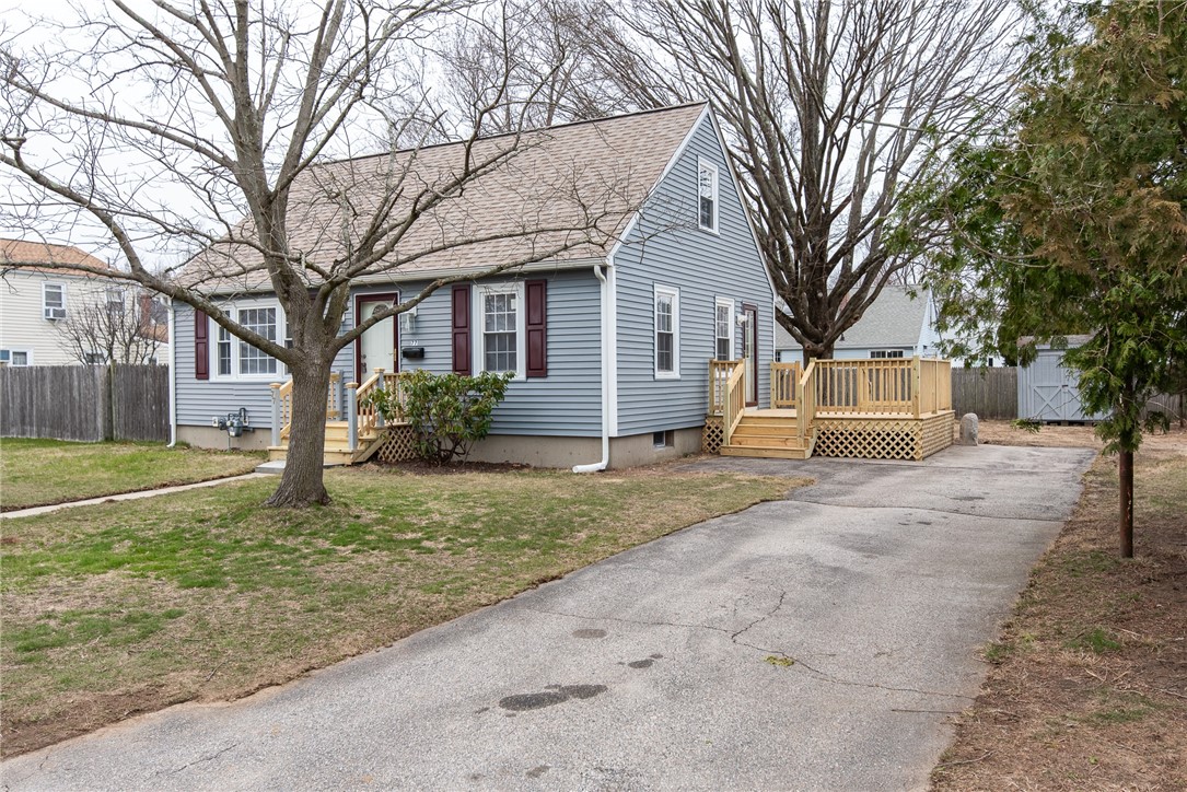 77 Johnson Avenue Warwick, RI 02886 - Photo 3 of 29