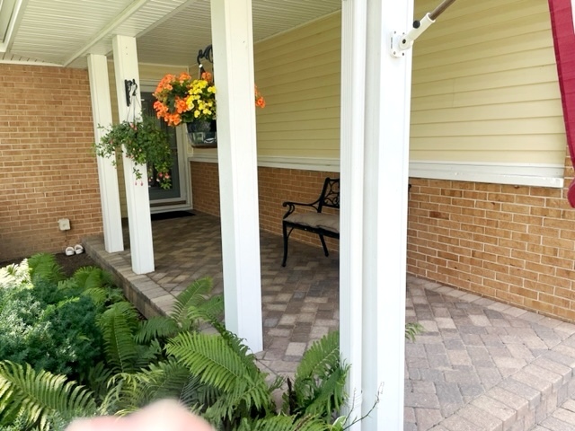 217 Edgeware Road Elk Grove Village, IL 60007 - Photo 5 of 24 Gallery Image 5
