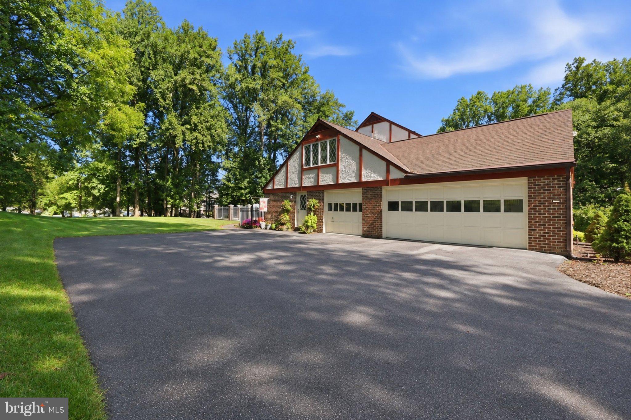 10804 Lockland Road Potomac, MD 20854 - Photo 47 of 47 2 Car Garage & Work Shop
