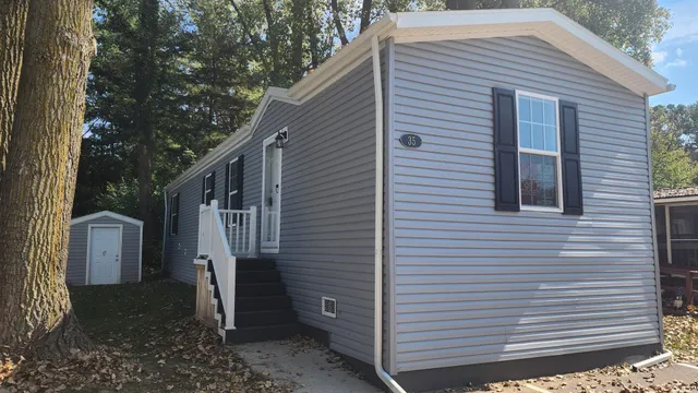 $59,900 | 875 West Grand River Avenue, Unit 35, Williamston, MI 48895