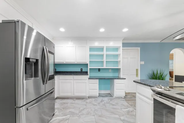 $649,999 | 104 Terry Lane, Cornersville, TN 37047