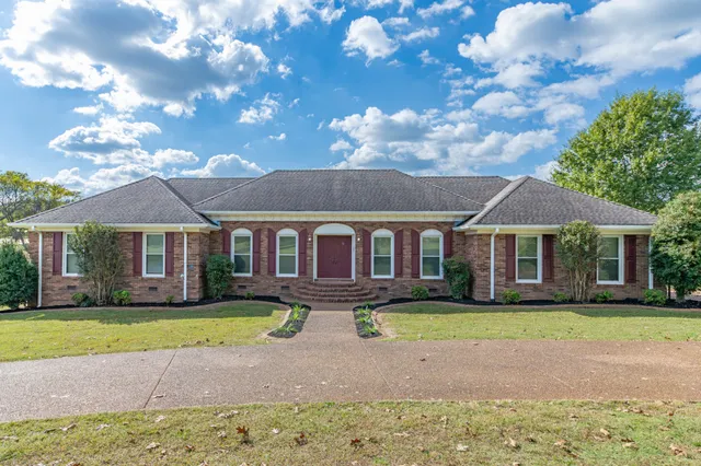 $679,000 | 104 Terry Lane, Cornersville, TN 37047