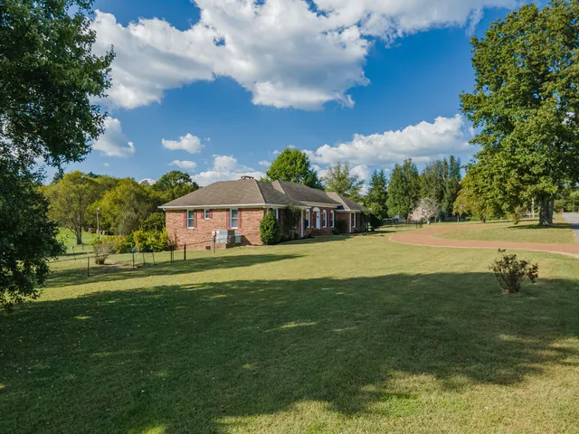 $649,999 | 104 Terry Lane, Cornersville, TN 37047
