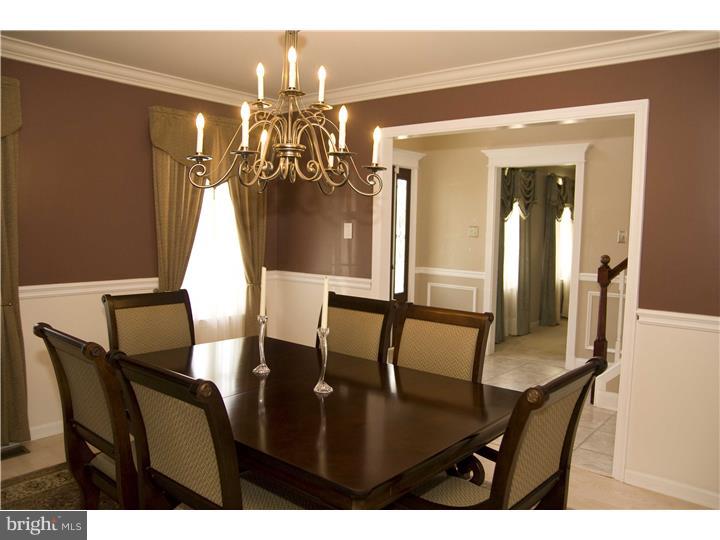 9 Island Road Monroeville, NJ 08343 - Photo 10 of 25 Dining Room