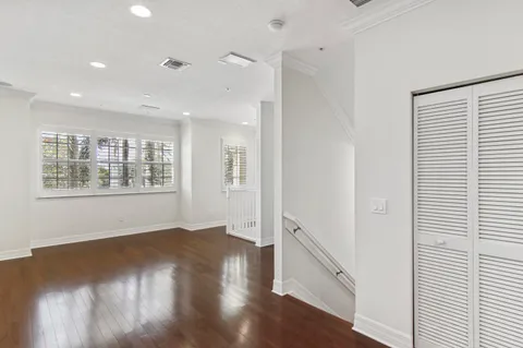 $749,000 | 290 Northeast 5th Avenue, Unit 6, Delray Beach, FL 33483