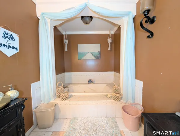 $400,000 | 105 Washington Terrace, Bridgeport, CT 06604