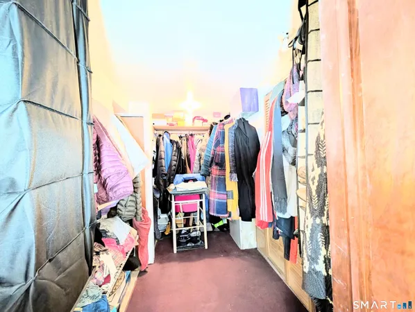 $400,000 | 105 Washington Terrace, Bridgeport, CT 06604