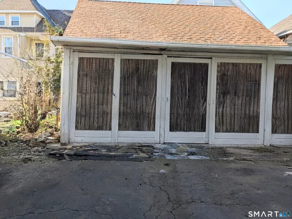 $400,000 | 105 Washington Terrace, Bridgeport, CT 06604