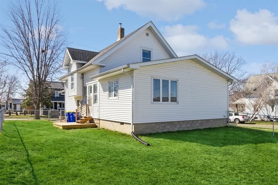 302 East 5th Street Solon, IA 52333 - Photo 34 of 34 Gallery Image 34