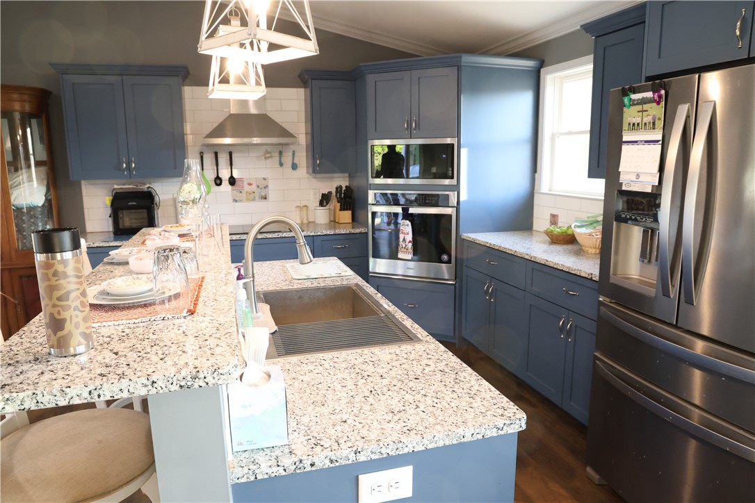 5381 Olden Porter Road Pendleton, SC 29670 - Photo 6 of 31 This thoughtfully designed kitchen offers both functionality and style for daily living and entertaining.