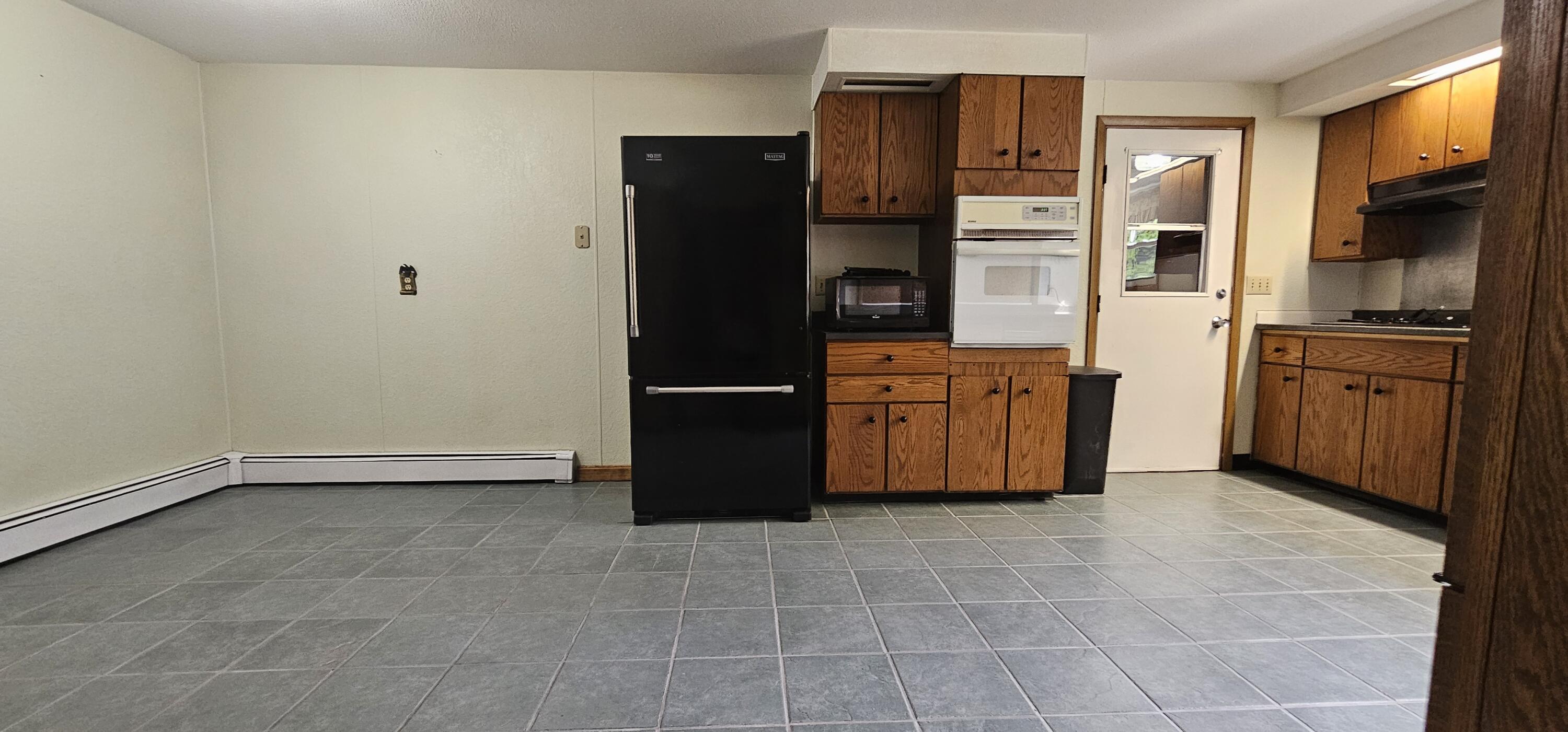 604 Leighton Road Augusta, ME 04330 - Photo 7 of 23 06. Kitchen