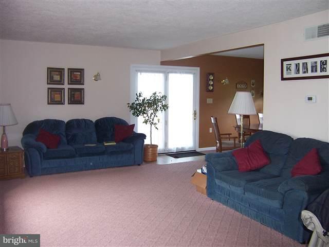 60 Central View Road Dillsburg, PA 17019 - Photo 7 of 8 Gallery Image 7