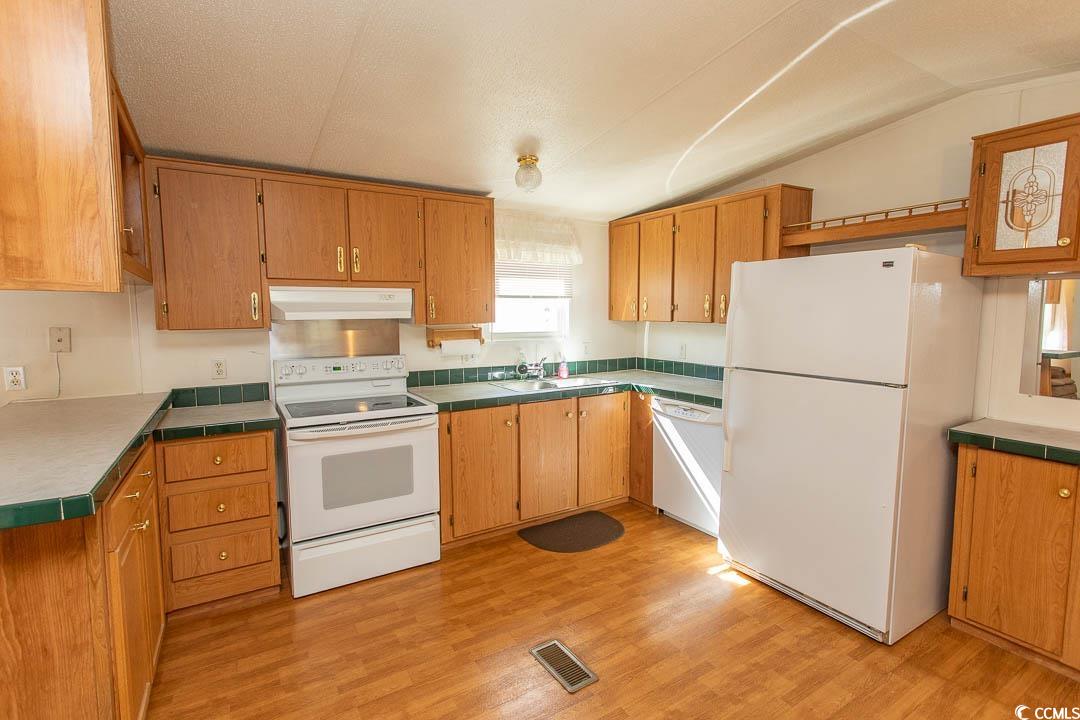 67 Crooked Island Circle Murrells Inlet, SC 29576 - Photo 9 of 37