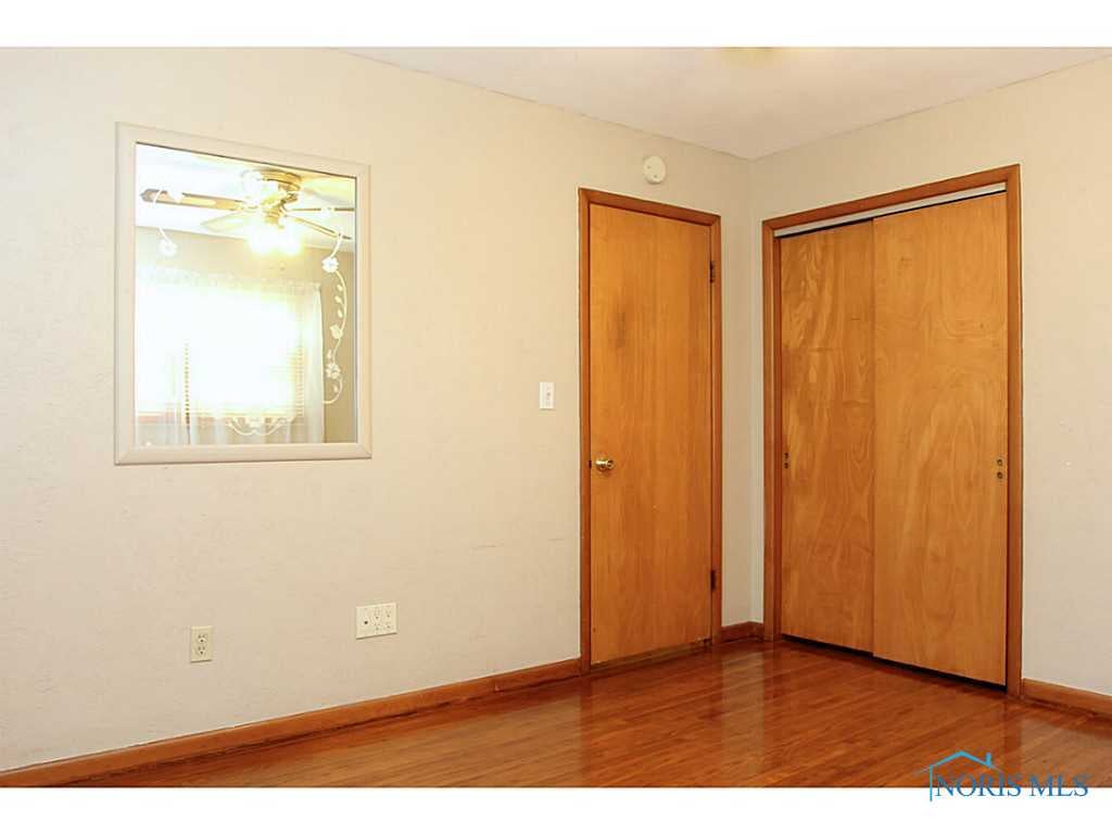5870 Moline Martin Road Walbridge, OH 43465 - Photo 13 of 20 Gallery Image 13