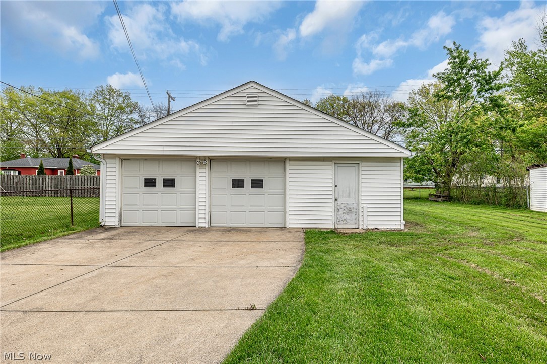 6833 Maplewood Road Parma Heights, OH 44130 - Photo 34 of 36 Gallery Image 34