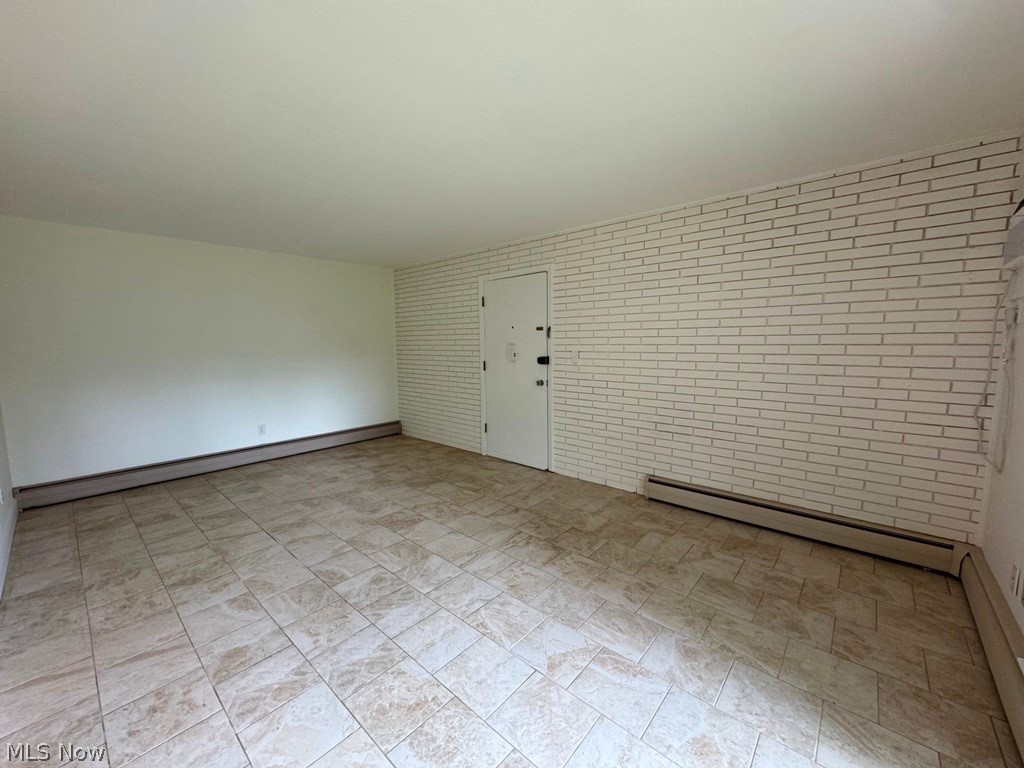 5711 Som Center Road, Unit 29 Solon, OH 44139 - Photo 4 of 15 Freshly painted interior