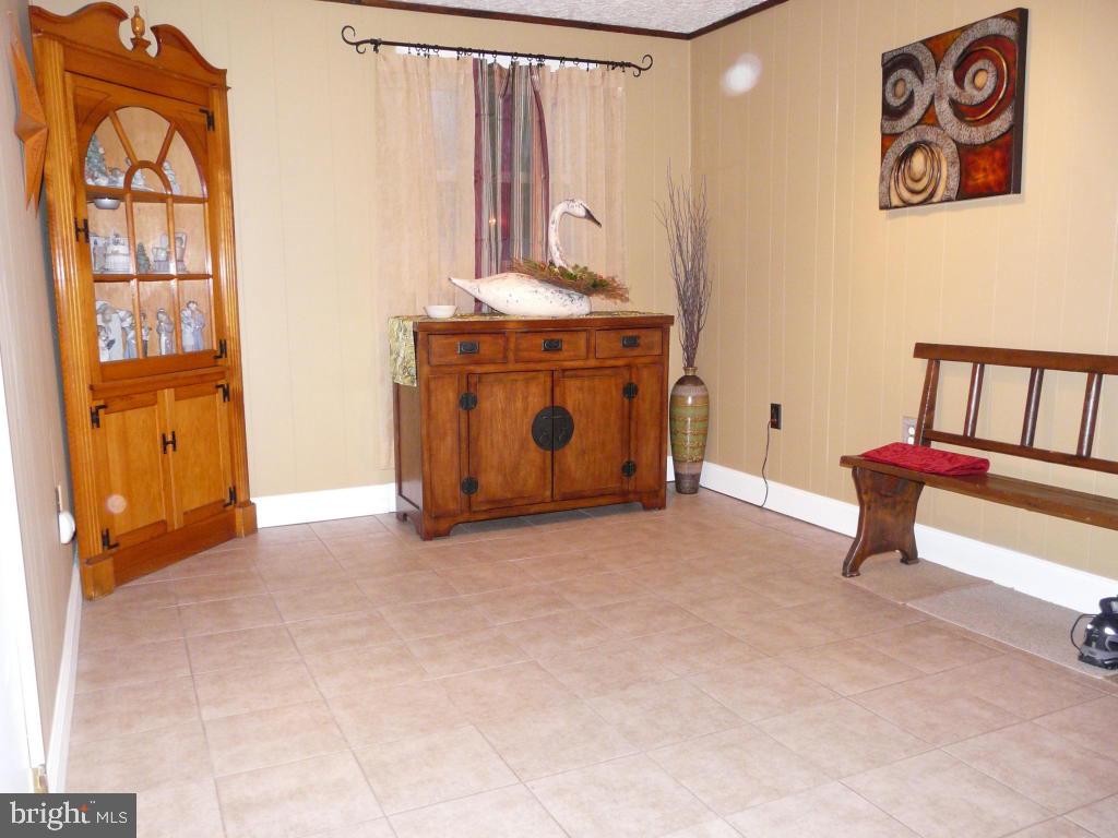 135 South Oak Street Lititz, PA 17543 - Photo 10 of 14 Gallery Image 10