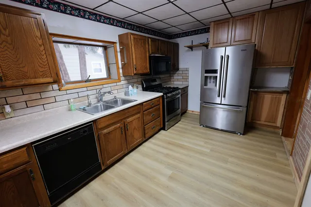 $194,999 | 320 Wisconsin Avenue, Boscobel, WI 53805