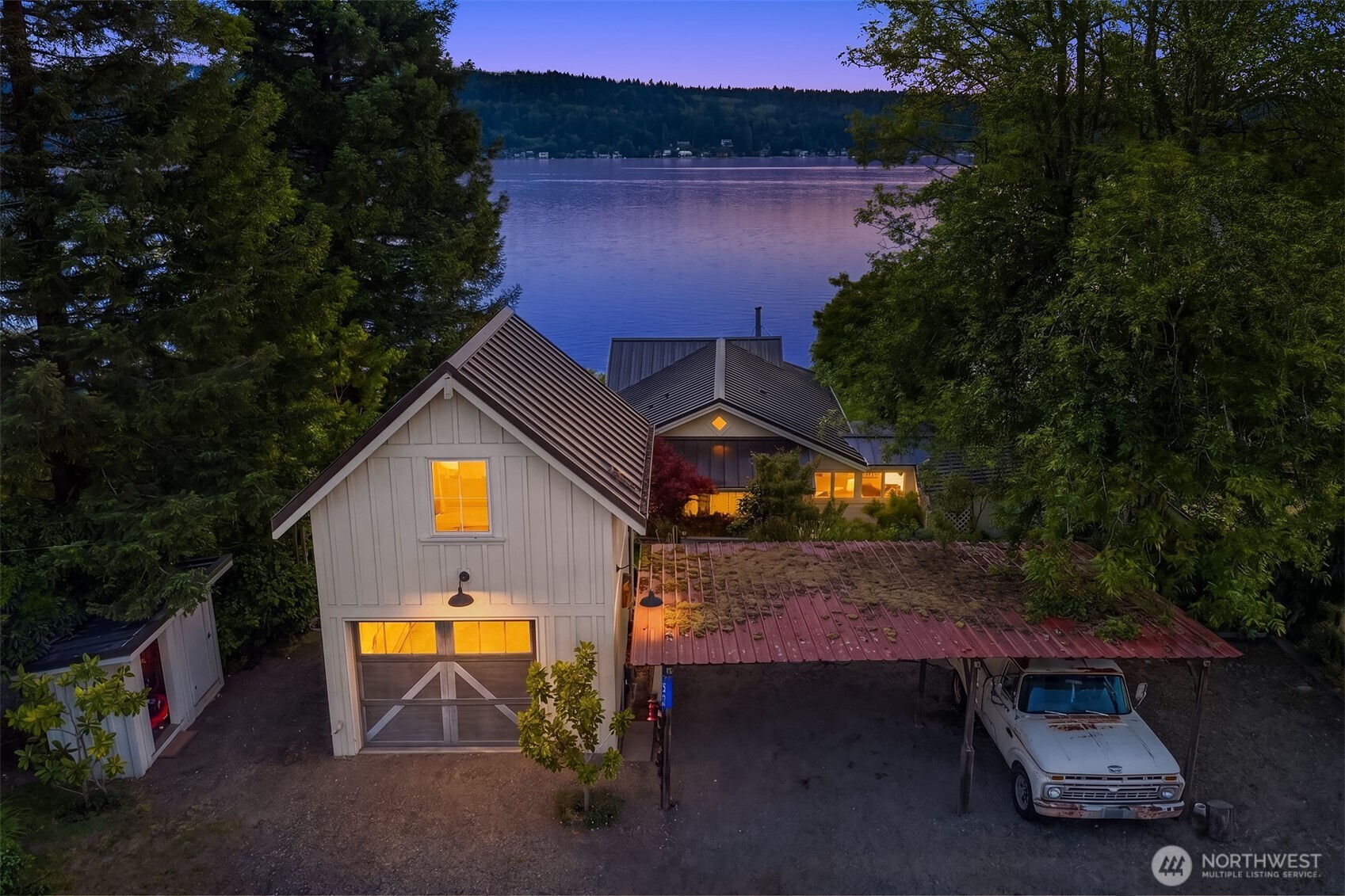 10050 Southwest Dock Street Vashon, WA 98070 - Photo 3 of 40