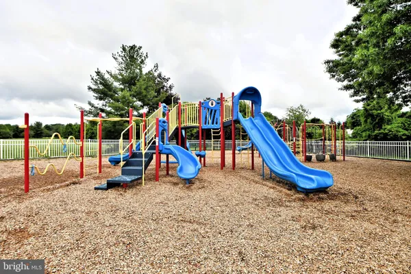 $2,300 | 1401 Society Place, Newtown, PA 18940