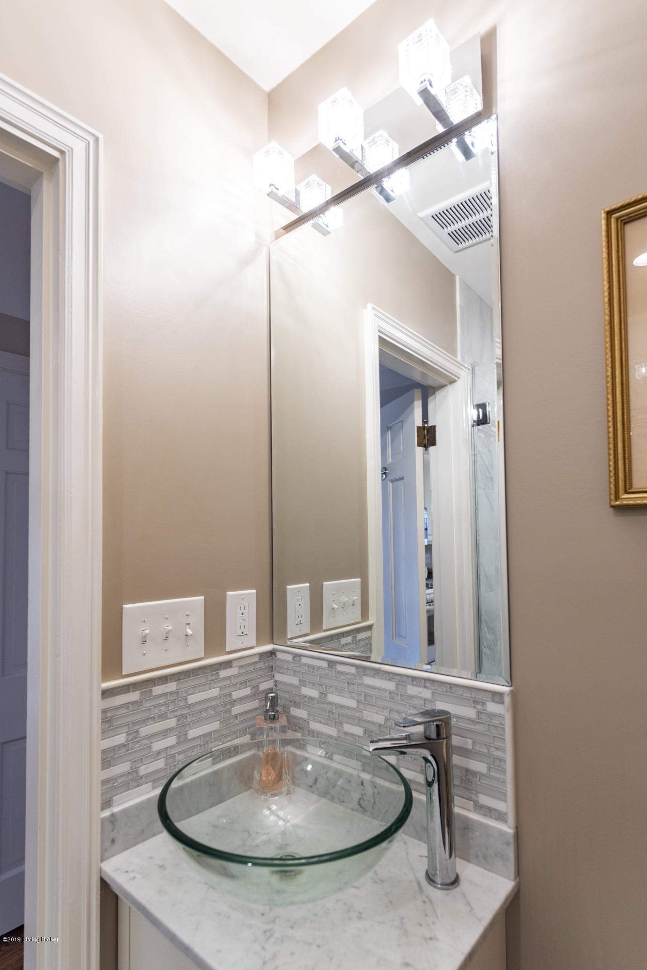2316 Meadow Road Louisville, KY 40205 - Photo 18 of 34 DSC_7929