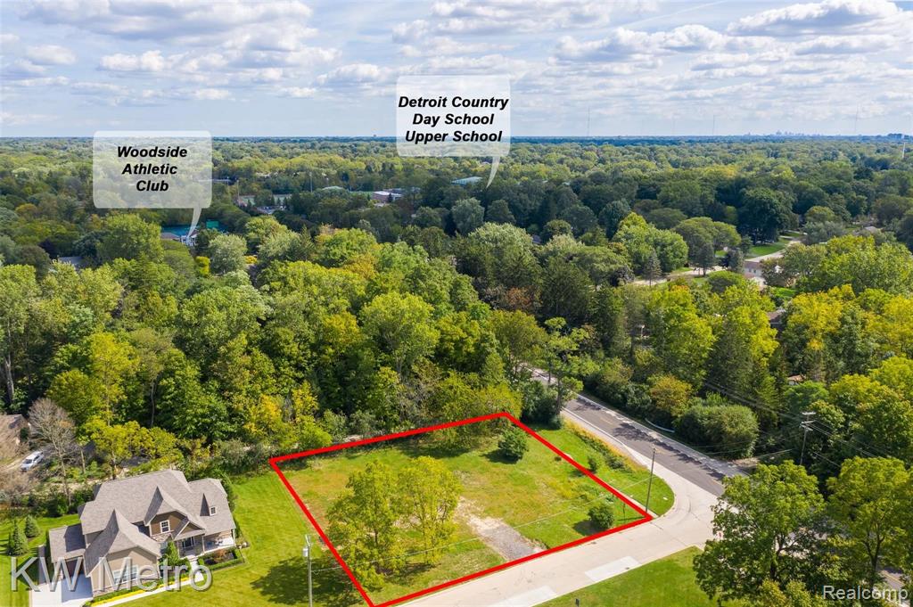 31291 Old Stage Road Bingham Farms, MI 48025 - Photo 1 of 18
