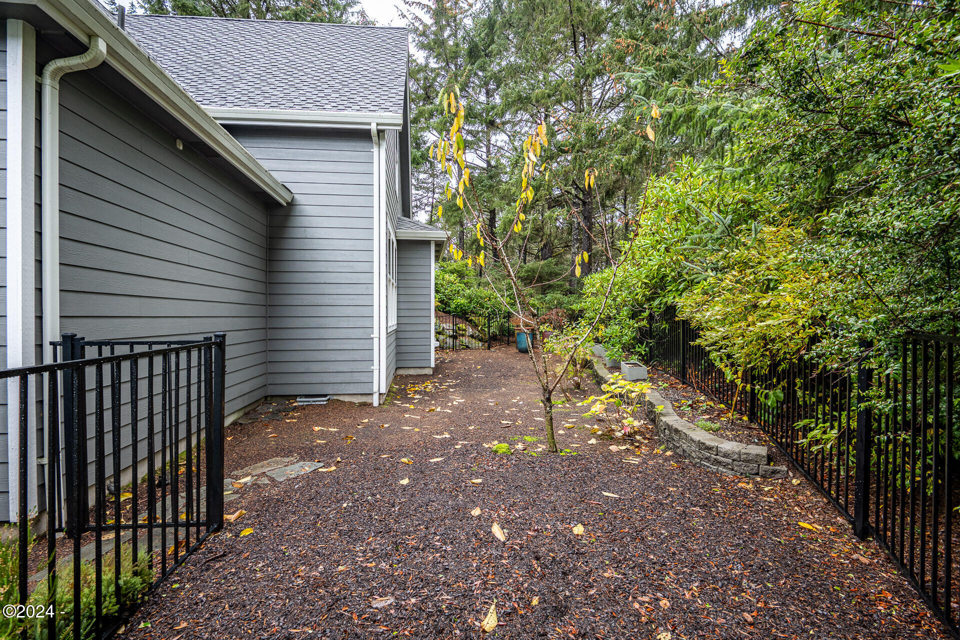 160 Southwest 61 Street Newport, OR 97366 - Photo 34 of 52 Approved fencing