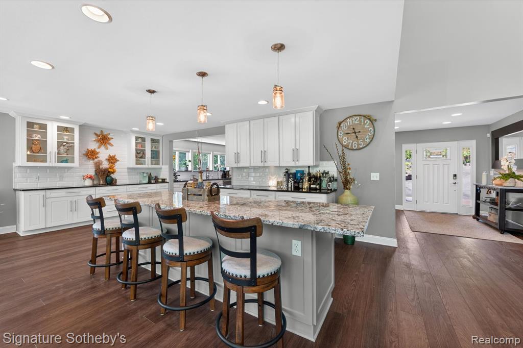 30650 Lahser Road Beverly Hills, MI 48025 - Photo 15 of 93