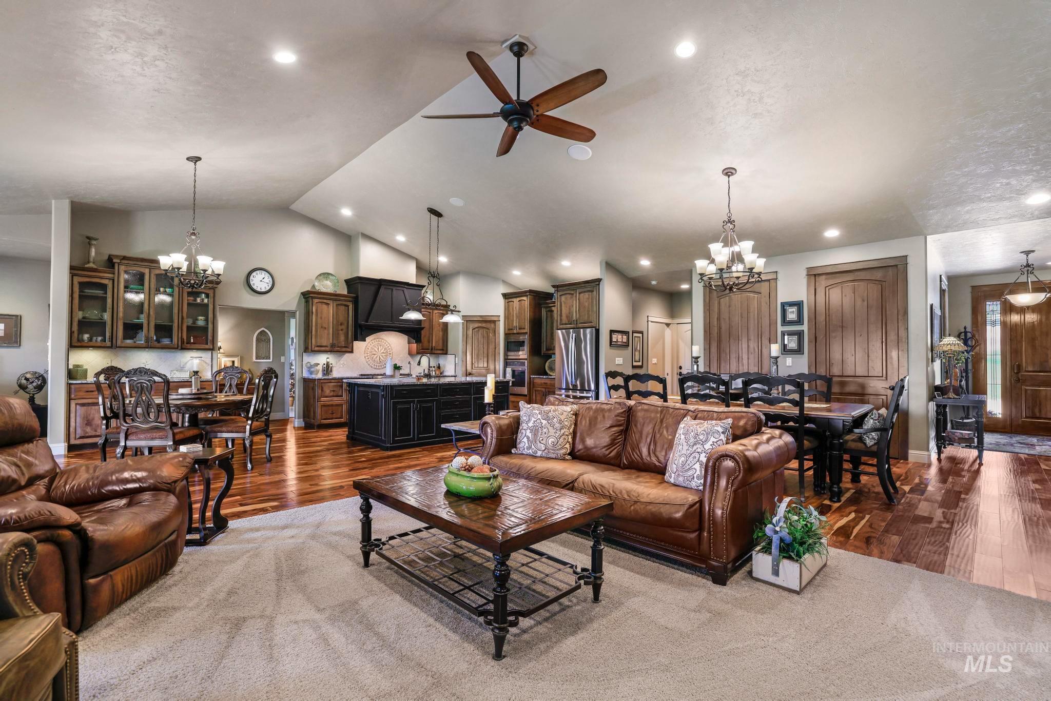 128 Riverside Lane Buhl, ID 83316 - Photo 8 of 44