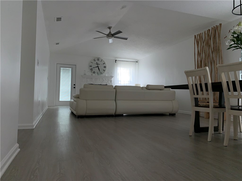 96004 Coral Reef Road Yulee, FL 32097 - Photo 2 of 25 Gallery Image 2